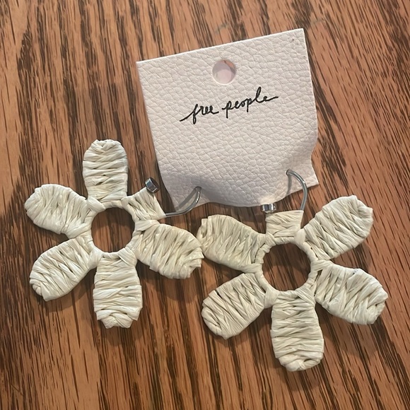 Free People Wendy Woven Flower Hoops